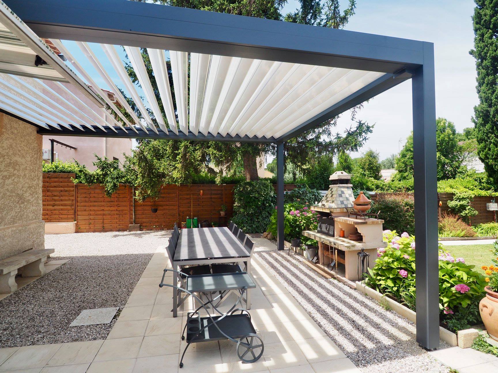 pergola menuisier auch