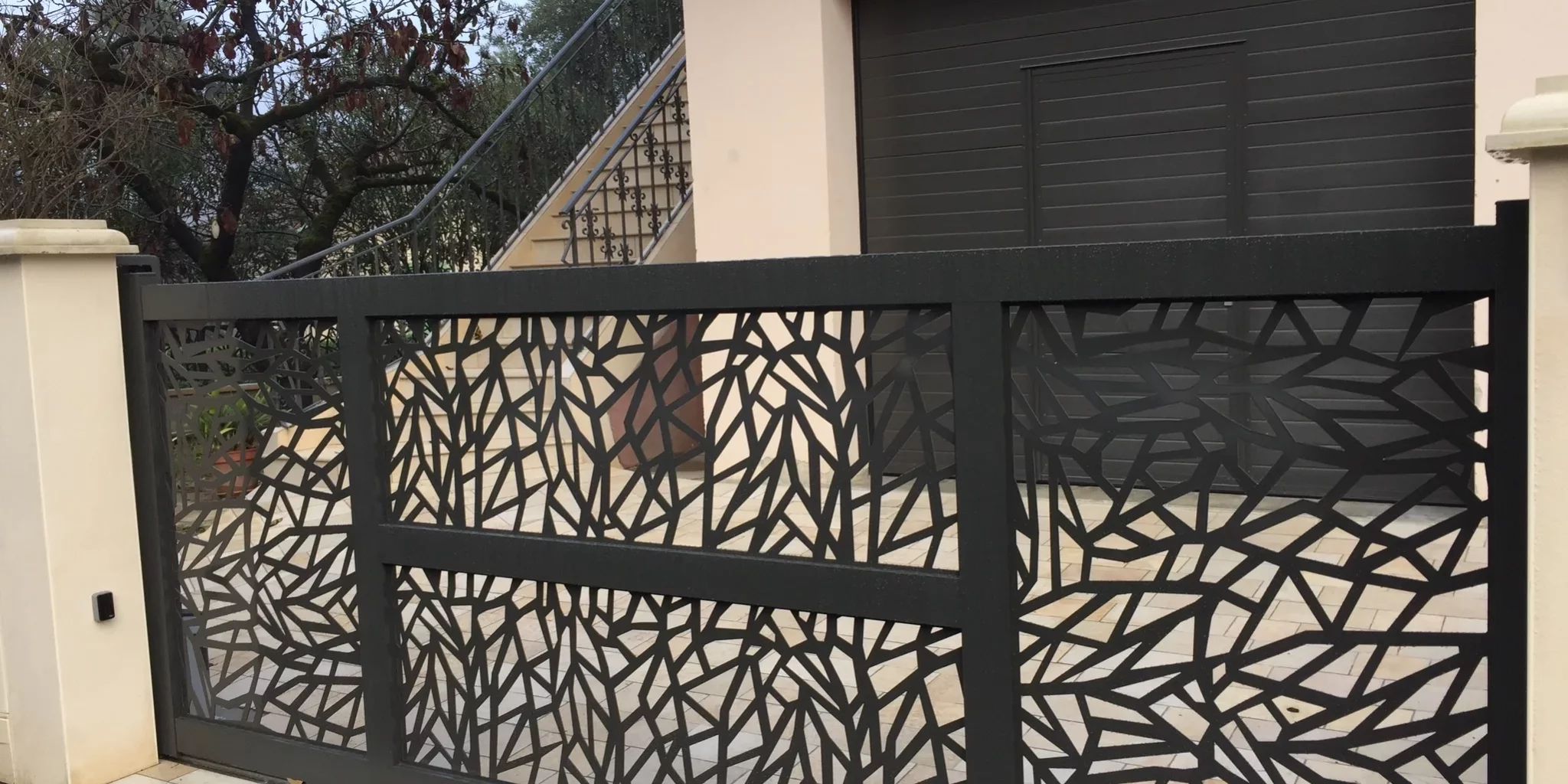 portail aluminium auch