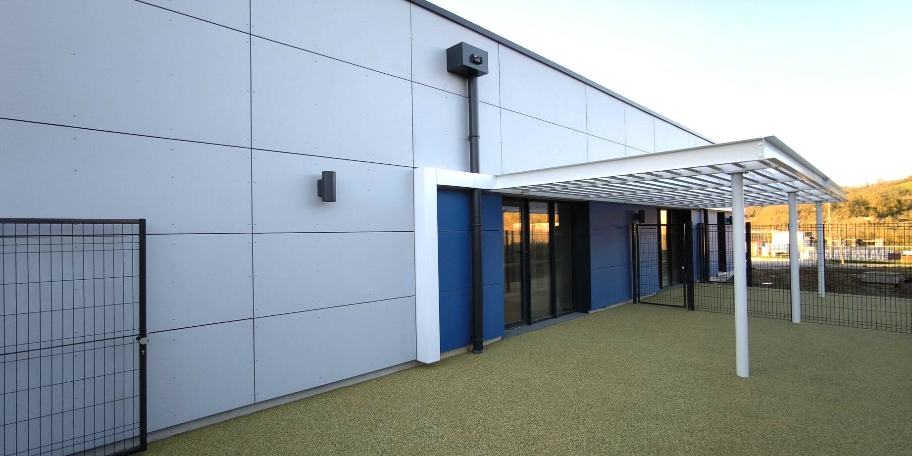 menuiserie porte auch