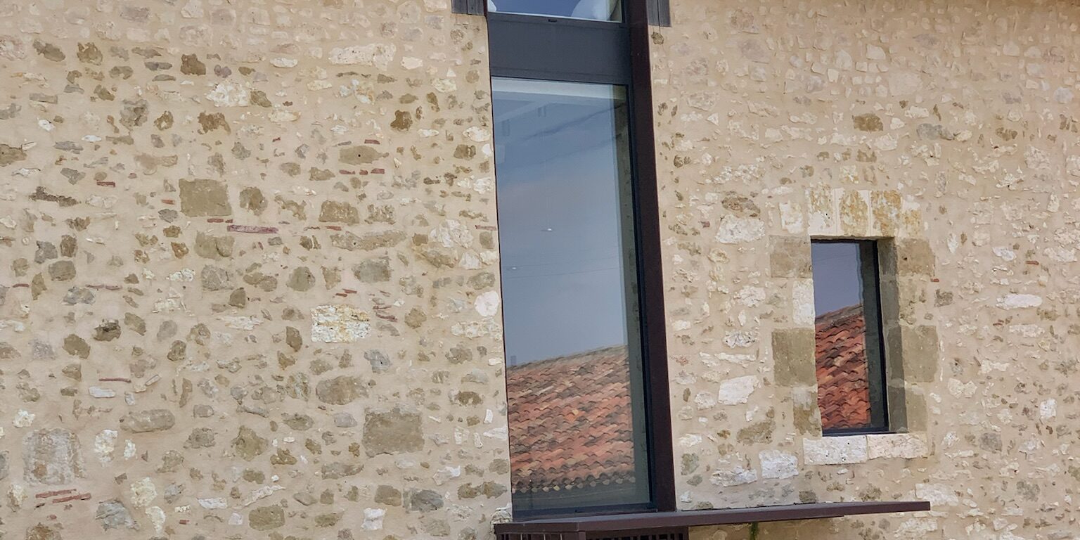 fenetre menuiserie auch