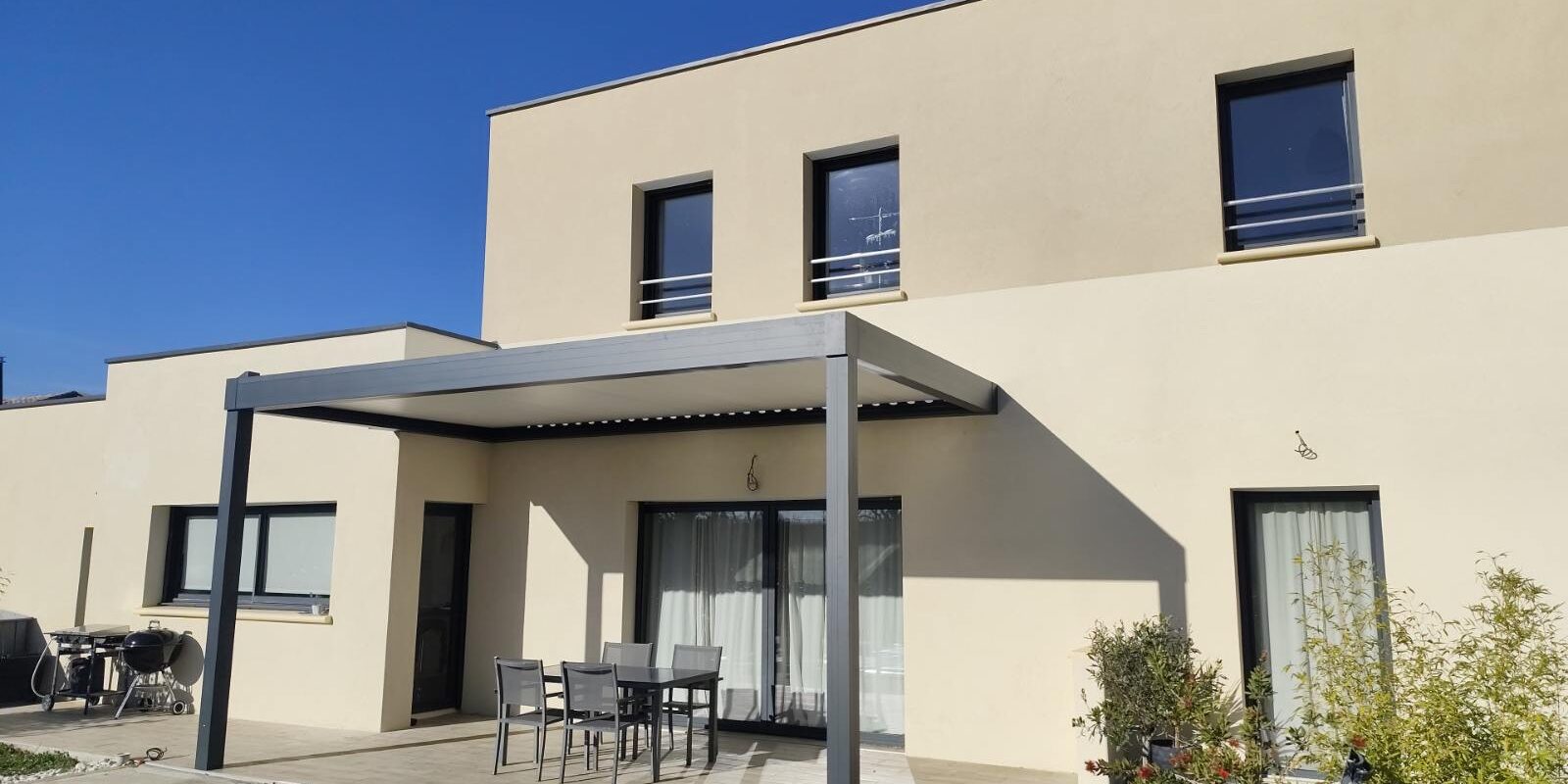 installation pergola auch