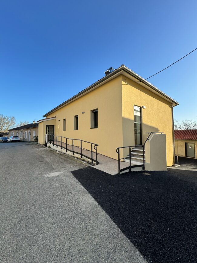 Rénovation de menuiseries portes et fenêtres dans le Gers Rénovation de menuiseries portes et fenêtres dans le Gers