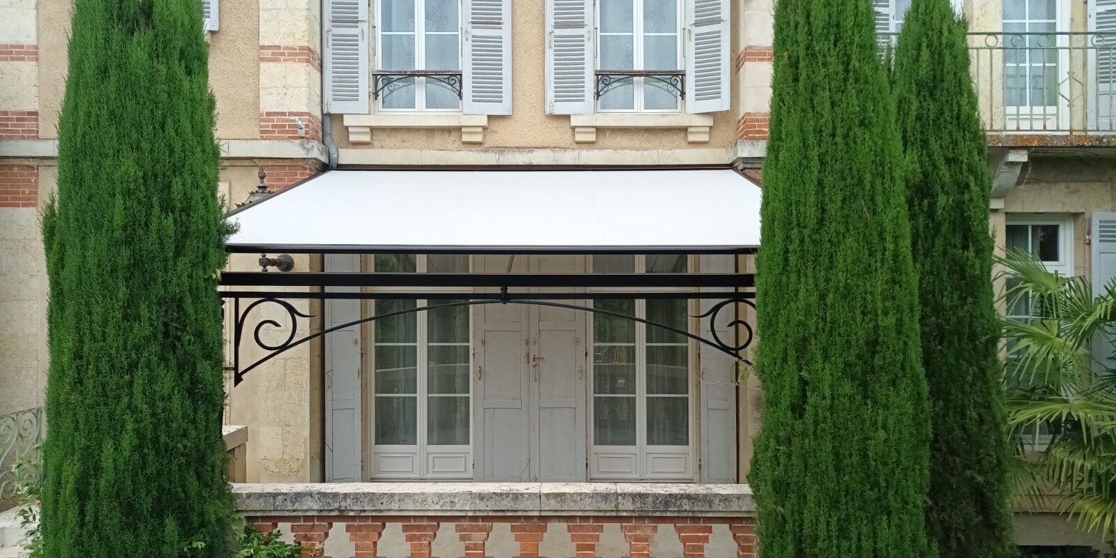 store exterieur gers