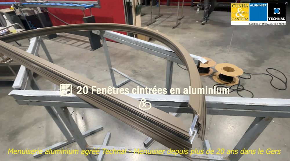 fenetre cintrée auch gers 32