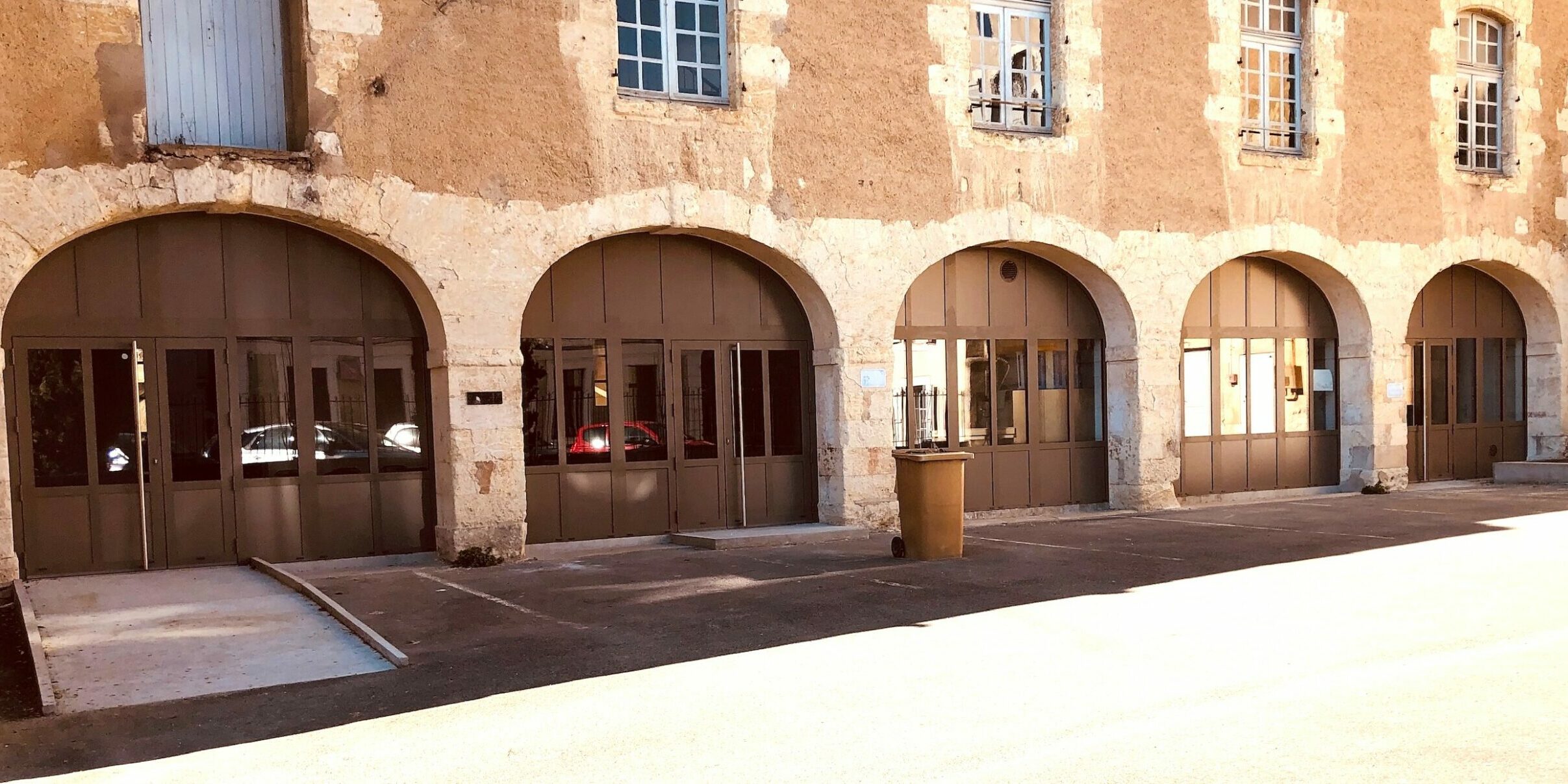 menuiserie porte fenetre auch gers